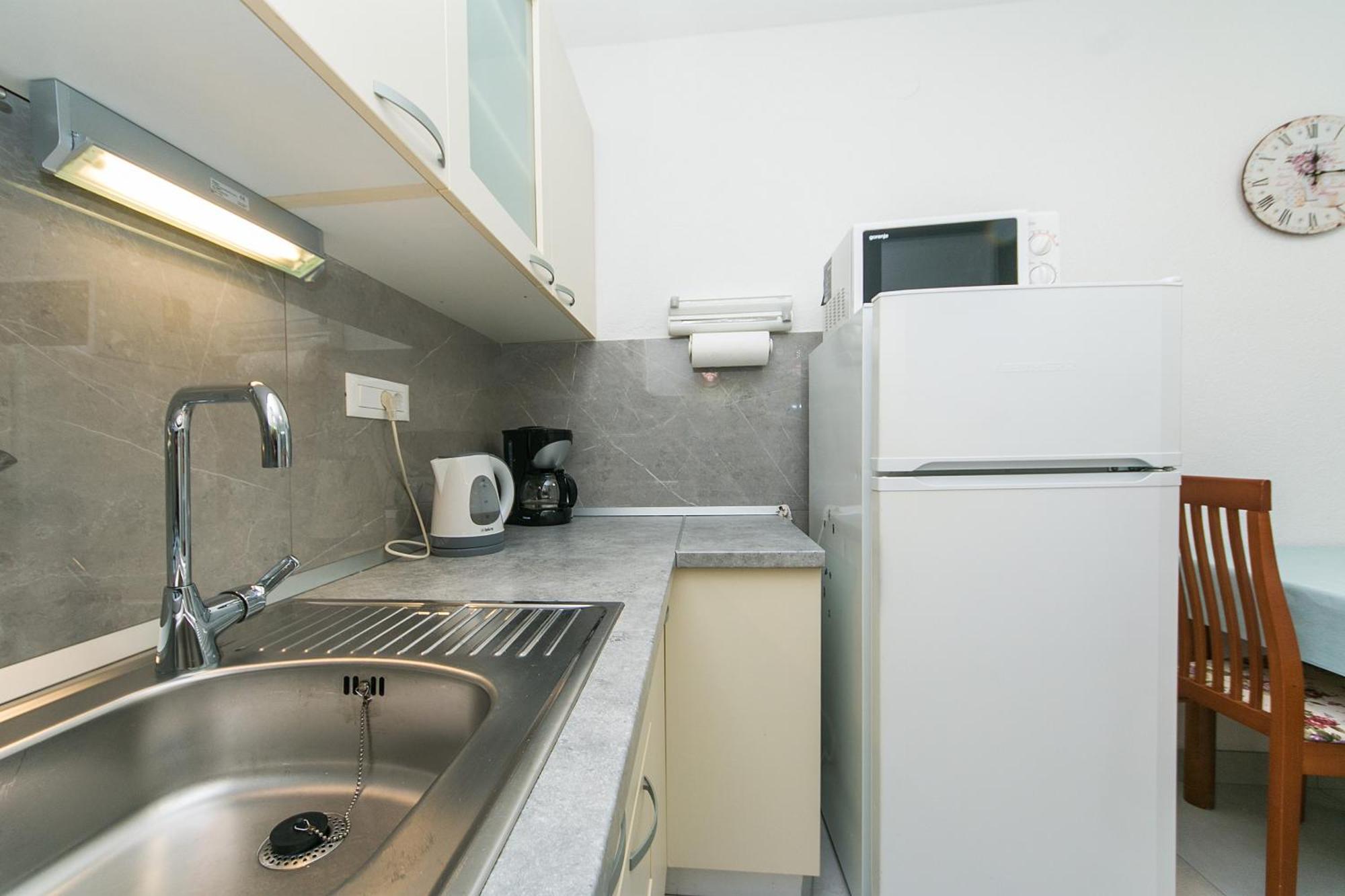 Apartments By The Sea Brela, Makarska - 20778 Kamer foto