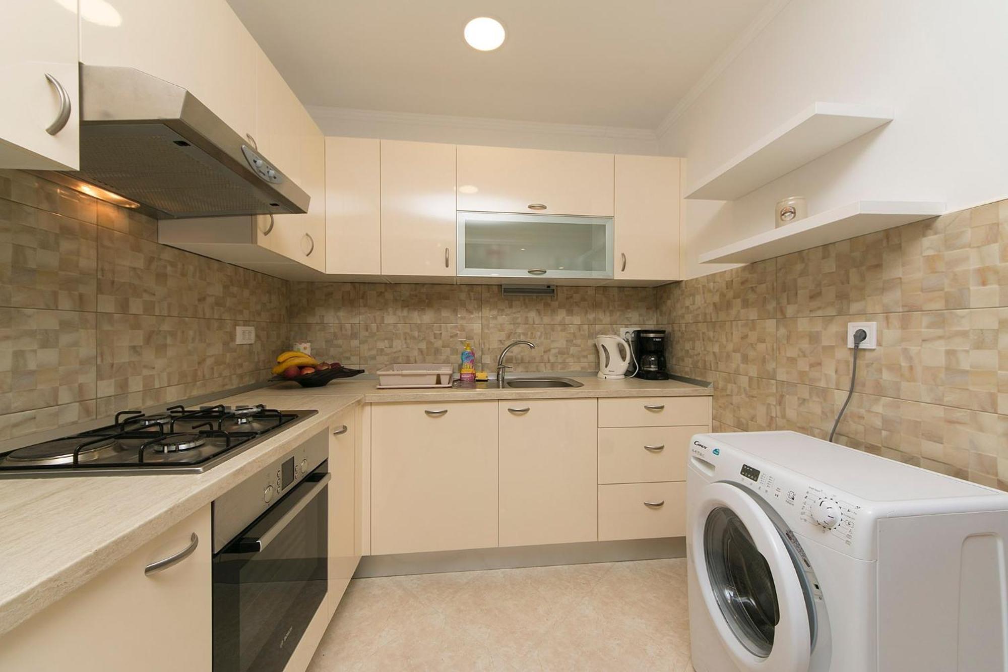 Apartments By The Sea Brela, Makarska - 20778 Kamer foto